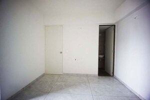 Room in 3 BHK Apartment at Sukirti 54, Shela – for Sale