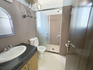 Bathroom in 3.5 BHK Apartment at Pioneer Park Phase 1, Sector 61 – for Rent