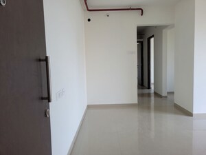 Room in 1.5 BHK Apartment at Godrej Emerald, Ghodbunder Road – for Rent