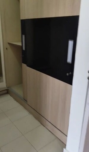 Furnished Amenities in 3 BHK Apartment at GPL Eden Heights, Sector 70 – for Rent