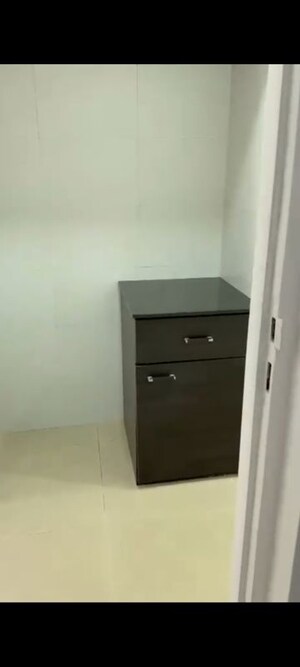 Furnished Amenities in 2 BHK Apartment at Andheri East – for Sale