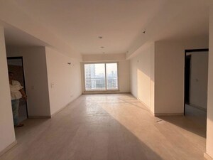 Room in 3 BHK Builder Floor at Sector 22 – for Rent