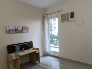 Room in 3 BHK Builder Floor at Sector 22 – for Rent