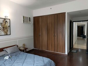Room in 3 BHK Builder Floor at Sector 22 – for Rent