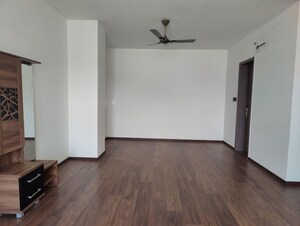 Room in 3 BHK Apartment at Prestige Lakeside Habitat, Varthur – for Rent