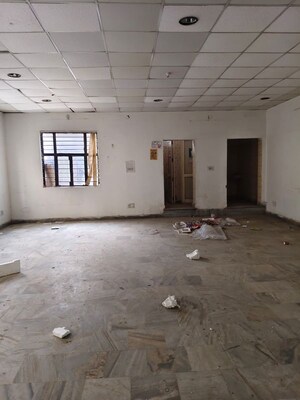 Room in  Warehouse at Sector 63 – for Rent
