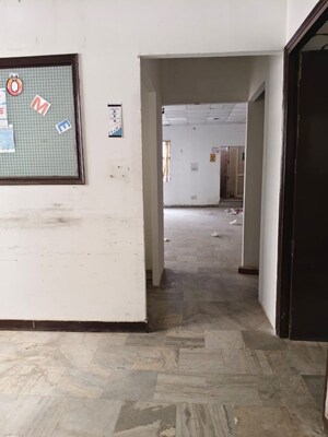 Room in  Warehouse at Sector 63 – for Rent