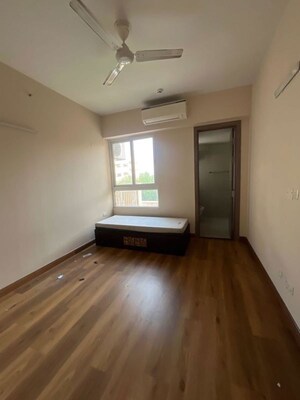 Room in 3 BHK Builder Floor at Sector 23 – for Rent