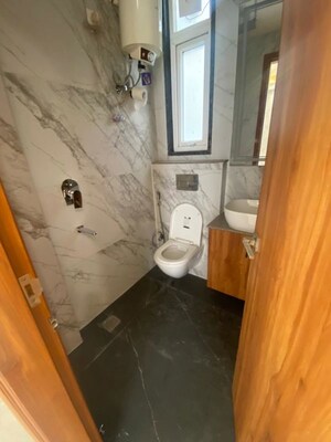 Bathroom in 3 BHK Apartment at Sector 50 – for Rent