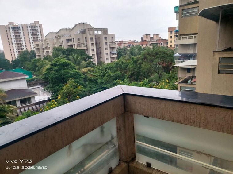 Balcony, landmark-garden 4 Bedroom 2950 Sq.Ft. Apartment In Kalyani Nagar Pune 10698594