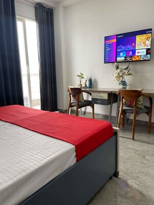Bedroom in  Pg at Sector 43 – for Rent