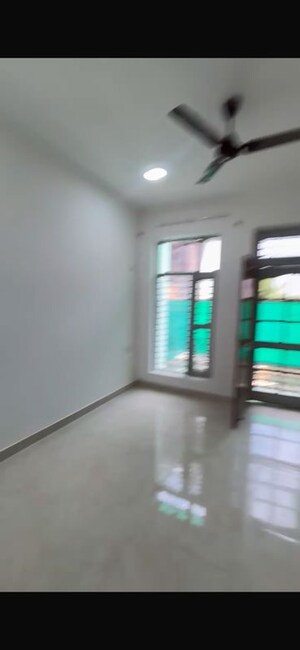 Room in 4 BHK Independent House at Sector 45 – for Rent
