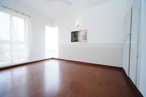 Room in 2 BHK Builder Floor at Sector 21 – for Rent