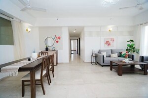 Gym in 2 BHK Builder Floor at Sector 21 – for Rent