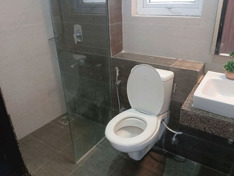 Bathroom, sector 22 2 Bedroom 1350 Sq.Ft. Builder Floor In Sector 22 Gurgaon 10698644