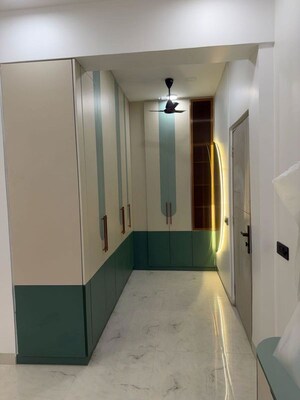 Building Lobby in 3 BHK Builder Floor at Sector 21 – for Rent