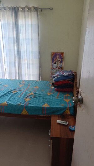Bedroom in 2 BHK Apartment at Indiabulls Greens, New Panvel – for Rent