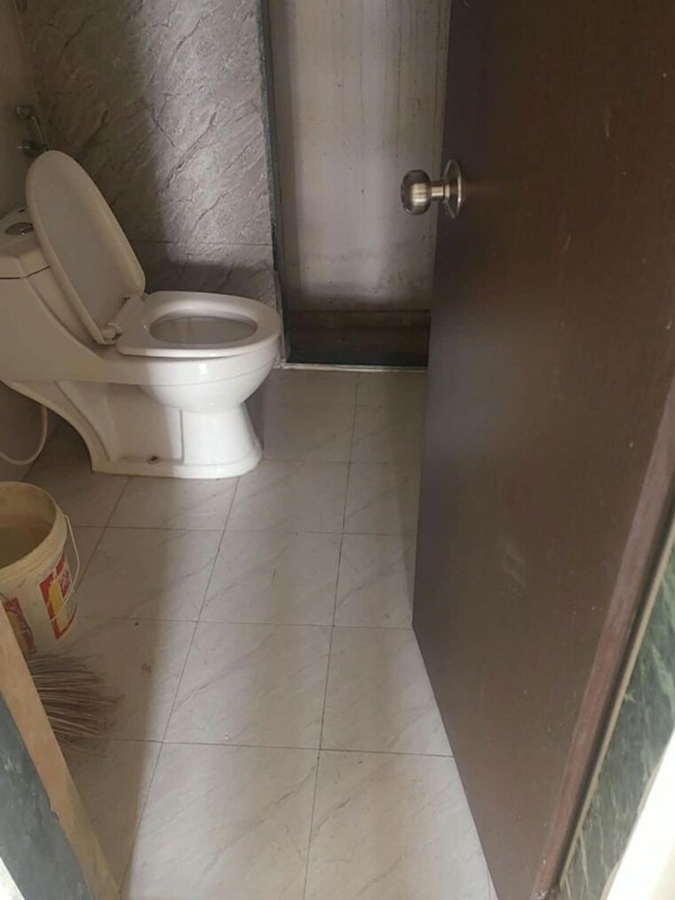 Bathroom, indiabulls-greens 2 Bedroom 678 Sq.Ft. Apartment In New Panvel Navi Mumbai 10698682