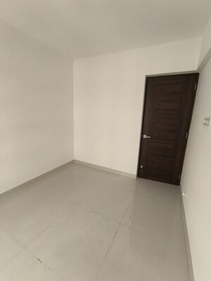 Room in 2 BHK Apartment at Prakriti Surbhi Samrudhi, Dhanori – for Rent