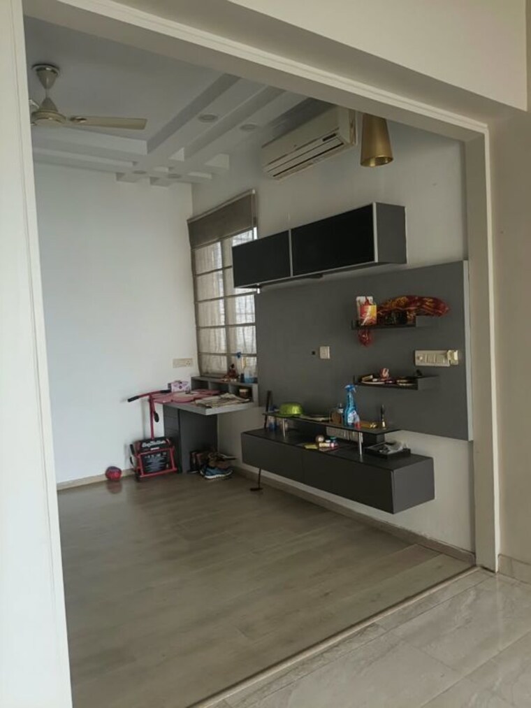 Kitchen, ireo-uptown 3 Bedroom 1815 Sq.Ft. Apartment In Sector 66 Gurgaon 10698723