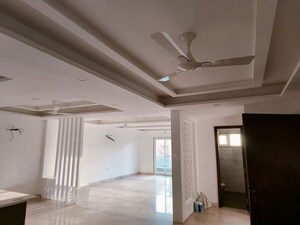 Room in 3 BHK Apartment at Emaar Emerald Floors Premier, Sector 65 – for Rent