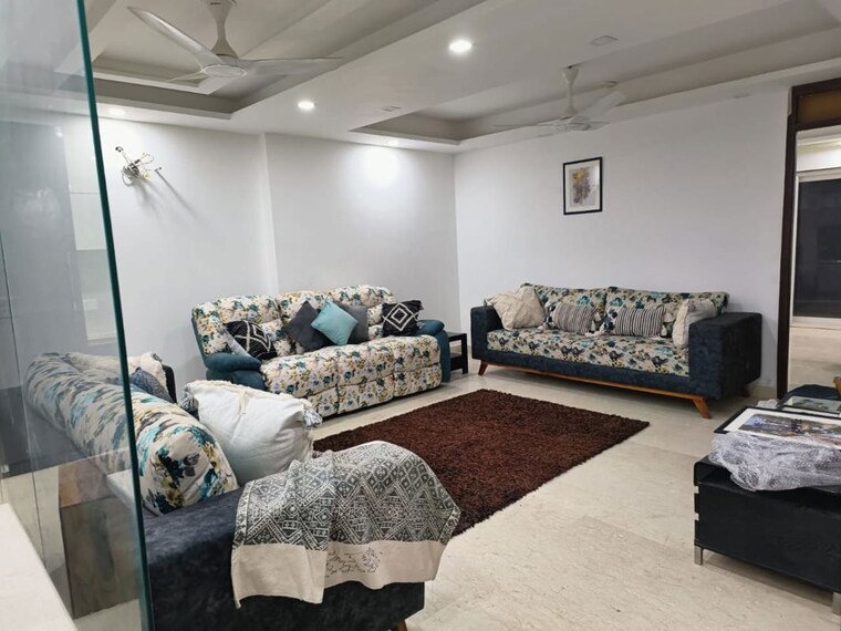 Living Room, emaar-emerald-floors-premier 3 Bedroom 1650 Sq.Ft. Apartment In Sector 65 Gurgaon 10698749