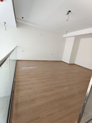 Room in 1 BHK Builder Floor at Sector 23a – for Rent