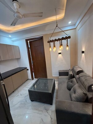 Team Area in 1 BHK Apartment at Saket – for Rent