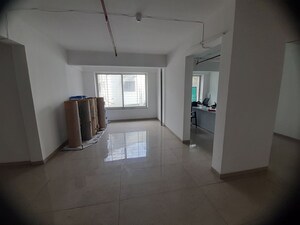 Room in  Showroom at Kolte Patil Dew Drops, Vishrantwadi – for Rent