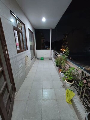 Balcony in 3 BHK Builder Floor at Sector 52 – for Rent