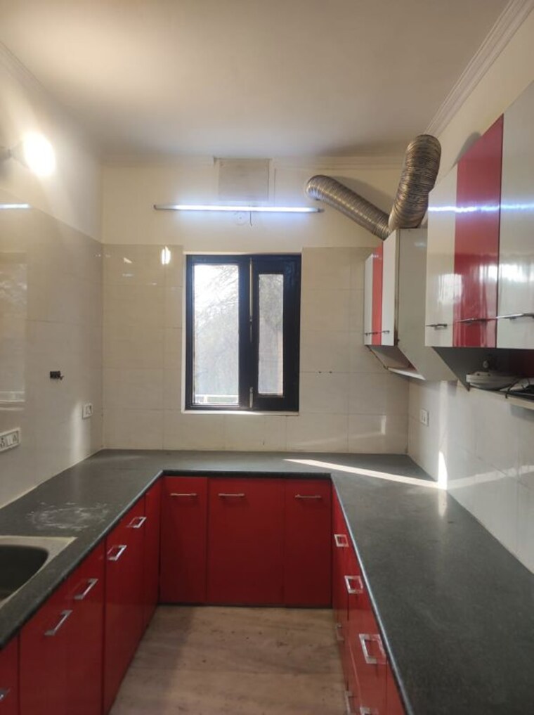 Kitchen, vipul-world-floors 3 Bedroom 1650 Sq.Ft. Apartment In Sector 48 Gurgaon 10698820