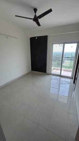 Room in 2 BHK Apartment at Shree Energy Classic Homes, Raj Nagar Extension – for Rent