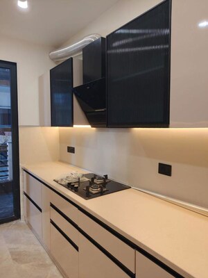 Kitchen in 3.5 BHK Apartment at Vipul Belmonte, Sector 53 – for Sale