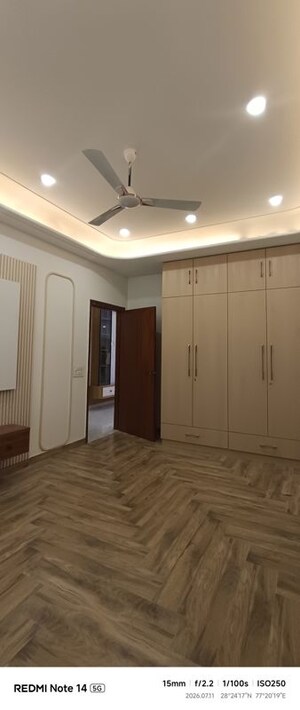 Room in 3 BHK Builder Floor at Sector 86 – for Sale