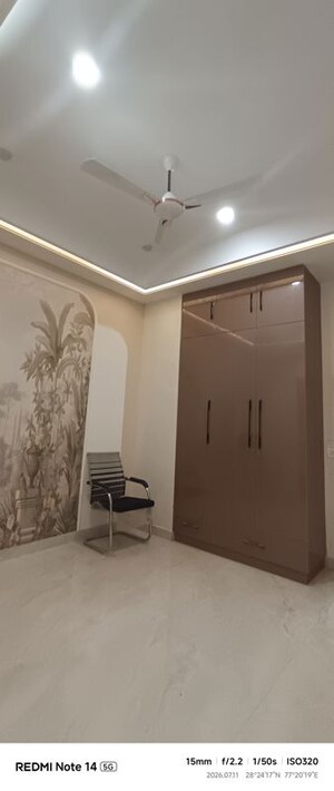Room in 3 BHK Builder Floor at Sector 86 – for Sale