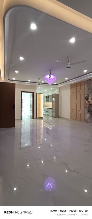Room in 3 BHK Builder Floor at Sector 86 – for Sale