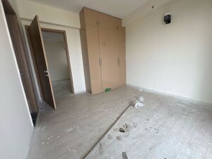 Room in 1 BHK Builder Floor at Sector 23 – for Rent
