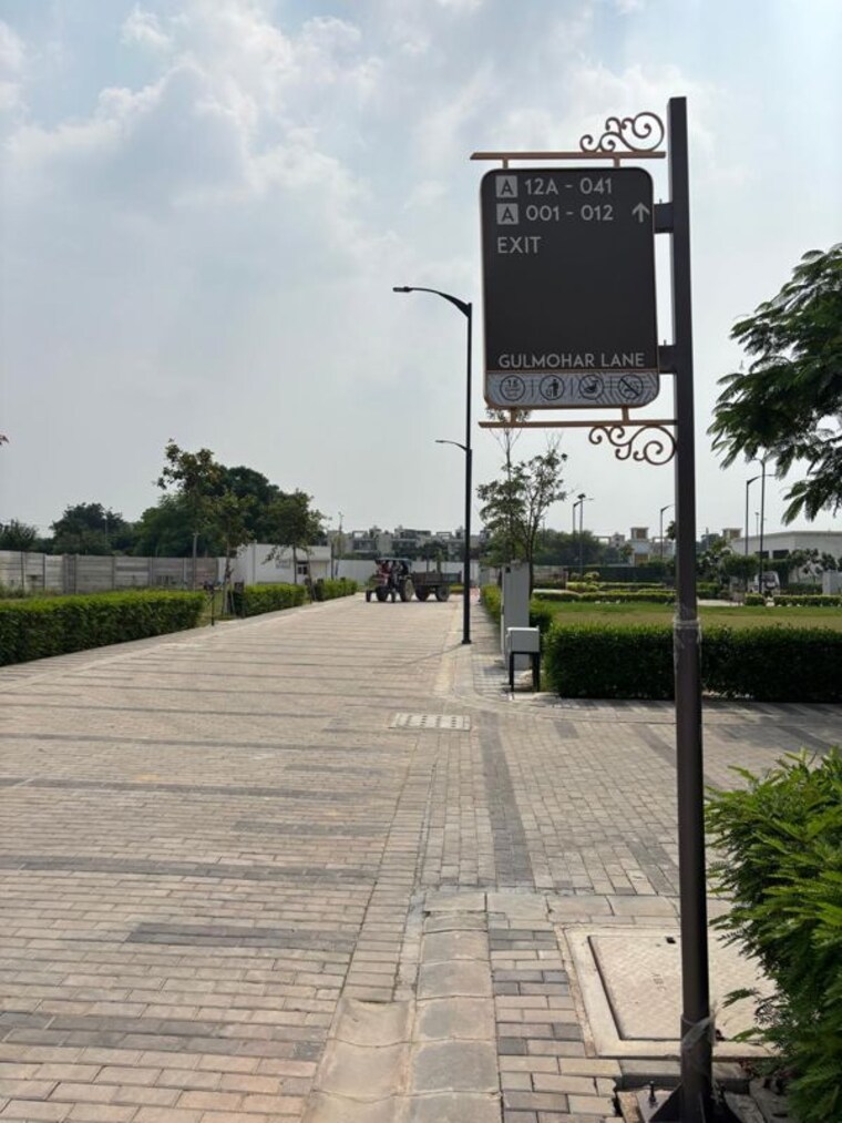 Exterior View, bptp-district-phase-2  173 Sq.Yd. Plot In Sector 84 Faridabad 10698857