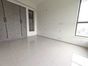 2 BHK Apartment For Rent in Kalpataru Paramount A, Thane West