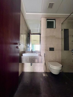 Building Lobby in 3 BHK Apartment at Lokhandwala Minerva Mahalaxmi, Mahalaxmi – for Rent