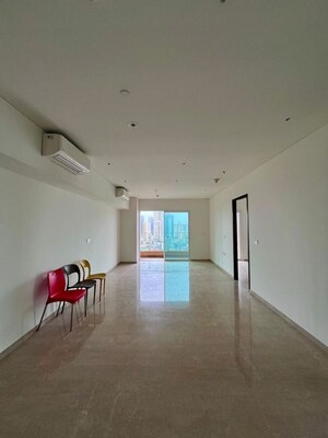 Building Lobby in 3 BHK Apartment at Lokhandwala Minerva Mahalaxmi, Mahalaxmi – for Rent