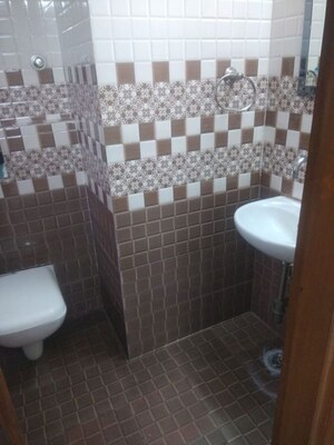 Bathroom in 2 BHK Builder Floor at Sector 52 – for Rent