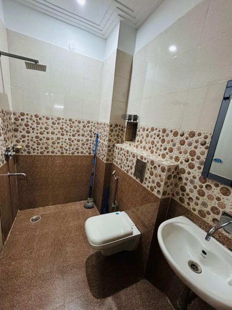 Team Area, sector 52 2 Bedroom 1400 Sq.Ft. Builder Floor In Sector 52 Gurgaon 10698932