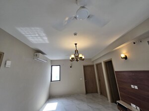 Bathroom in 1 BHK Builder Floor at Sector 23 – for Rent