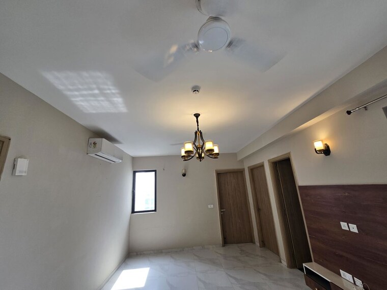Bathroom, sector 23 1 Bedroom 1000 Sq.Ft. Builder Floor In Sector 23 Gurgaon 10698939