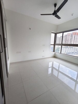 2 BHK Apartment For Rent in Kalpataru Paramount A, Thane West