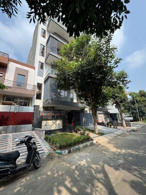 3 BHK Builder Floor – Exterior View View at Sector 36a - for Sale