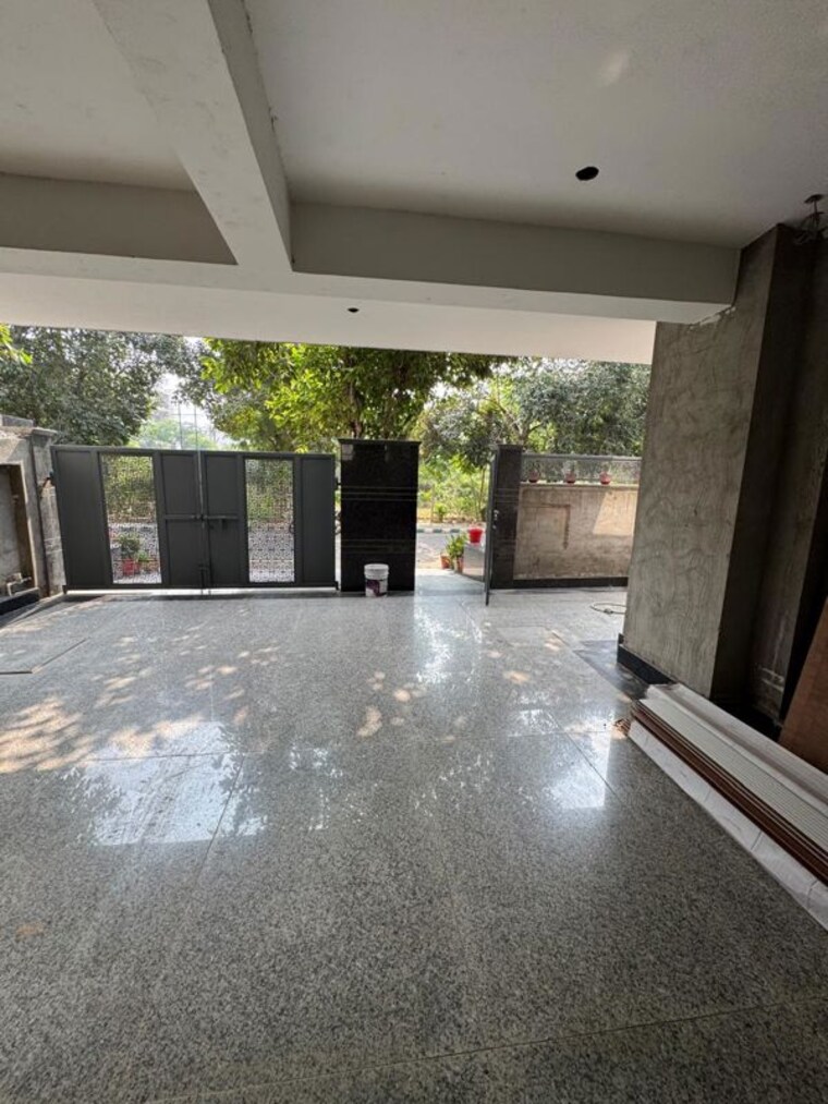  Parking, sector 36a 3 Bedroom 200 Sq.Yd. Builder Floor In Sector 36a Rohtak 10698938