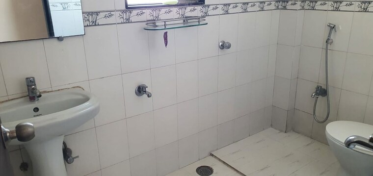 Bathroom, the-sanctuary-apartments 3 Bedroom 1500 Sq.Ft. Apartment In Koregaon Park Pune 10698958