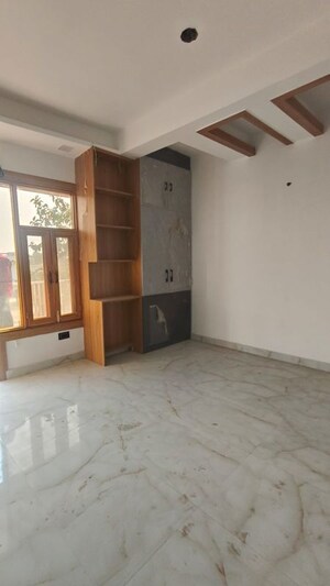 Room in 2 BHK Builder Floor at Palm sunrise, Shahpur Bamheta – for Sale